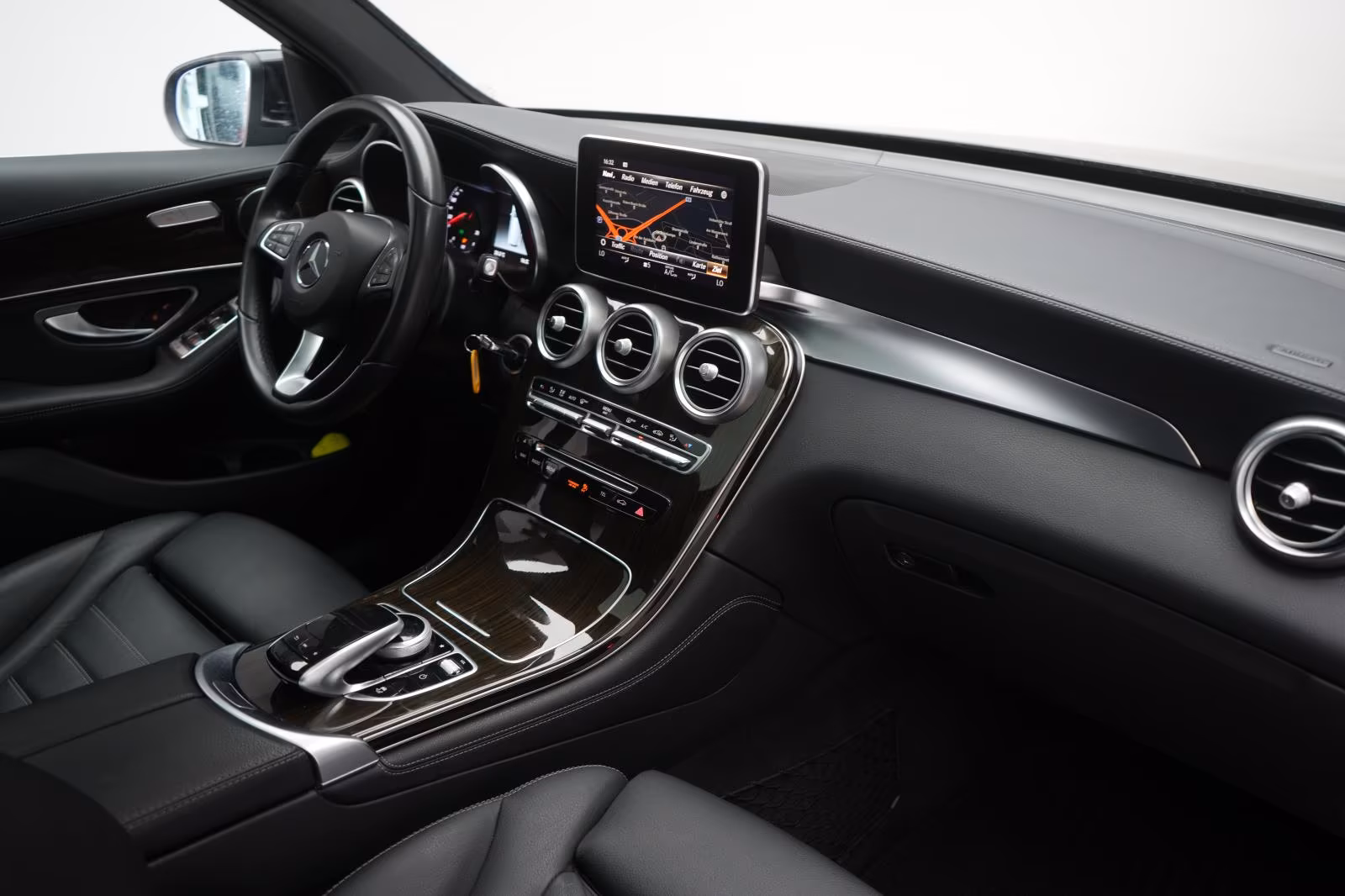 (B-788)Mercedes-Benz GLC 300 4Matic 9G-Tronic Exclusive Leder/Temp/Ka - Image 10