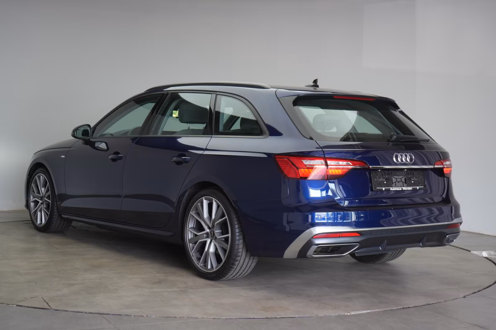 (B-080) Audi A4 40 TDI S tronic S line Navi/Temp/Virtual/ - Image 4