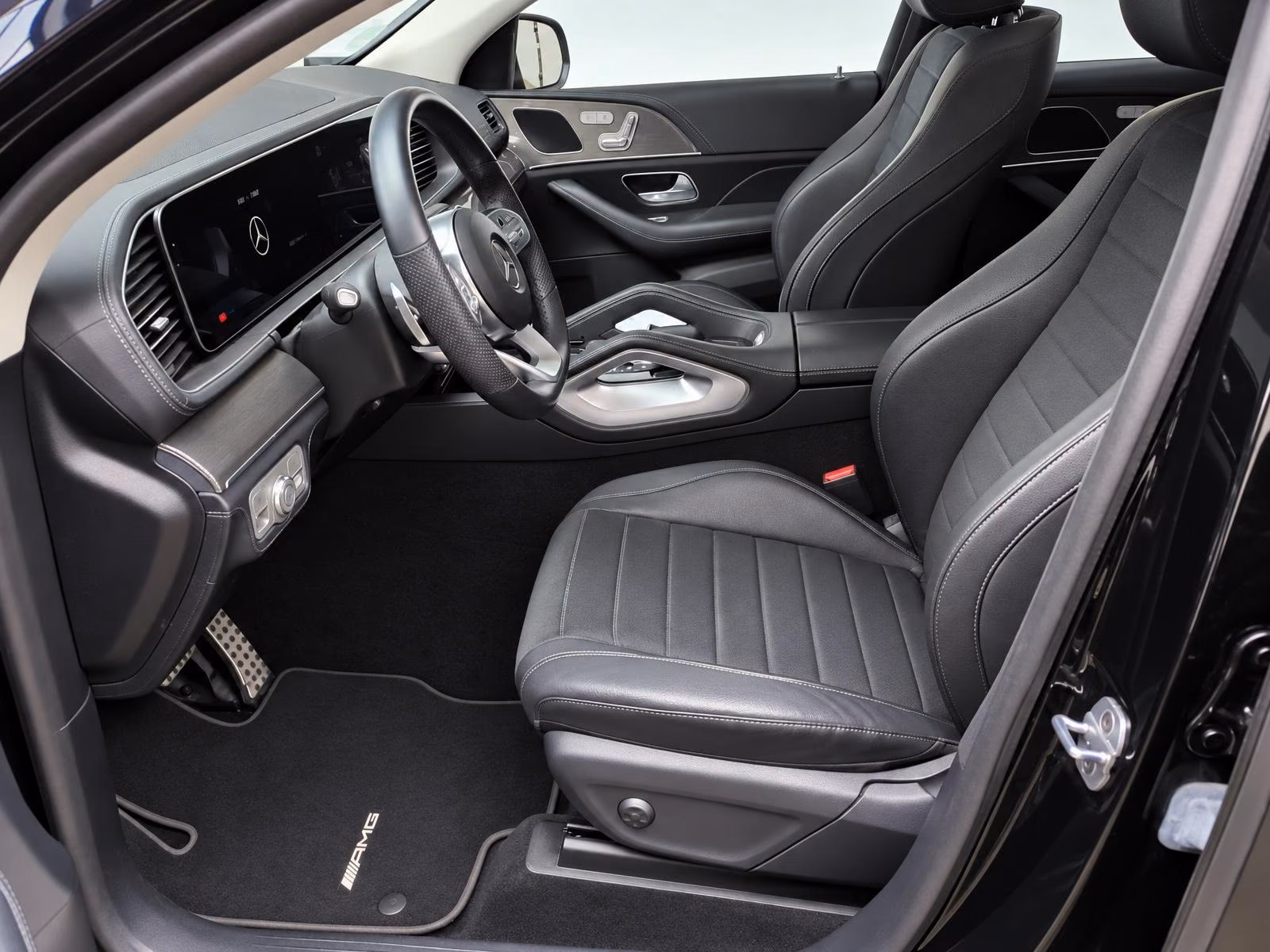 (B-592) Mercedes-Benz(Hybrid) GLE 350 e 4Matic 9G-Tronic AMG PANO/360Kamer - Image 3