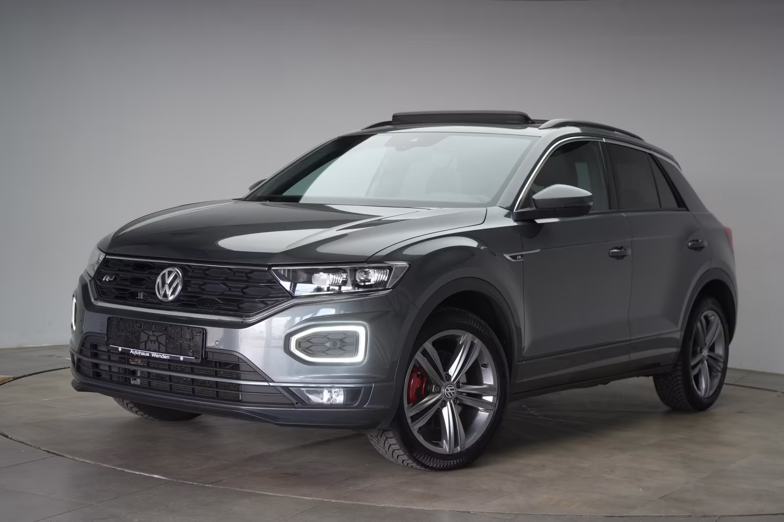 (B-629) Volkswagen T-Roc 1.5 TSI DSG R line Appconnect/Lane/Pano/Si - Image 3