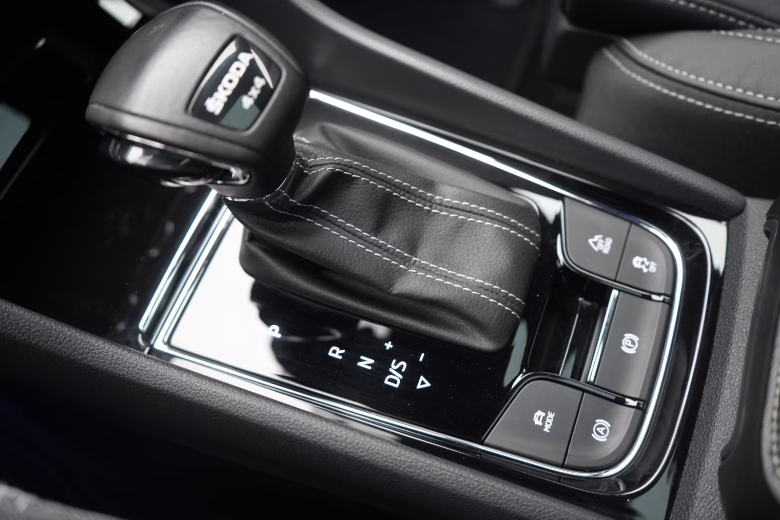 (B-112) Skoda Kodiaq 2.0 TDI 4x4 DSG Sportline LederACC/Pano/K - Image 27