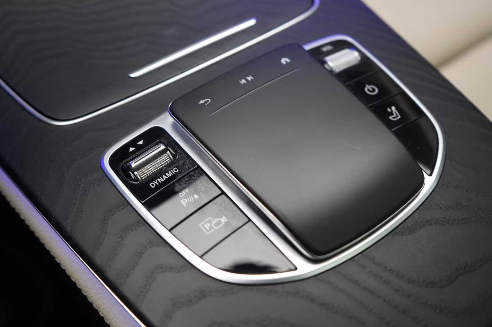 (B-159) Mercedes-Benz(Hybrid) E 300 de 4Matic T 9G-Tronic Avantgarde Leder/Dis - Image 24