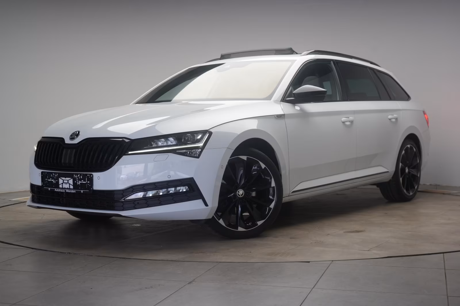 (B-357) Skoda Superb 2.0 TDI Sportline ACC/Kamera/Virtual/Pano - Image 3