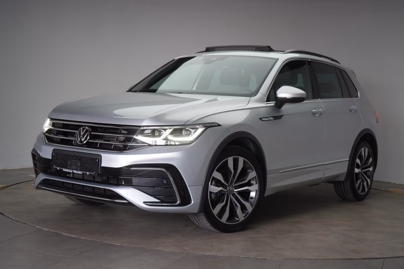 (B-553) Volkswagen Tiguan 1,5 TSI R line ACC/Kamera/Virtual/H&K/Pan - Image 3