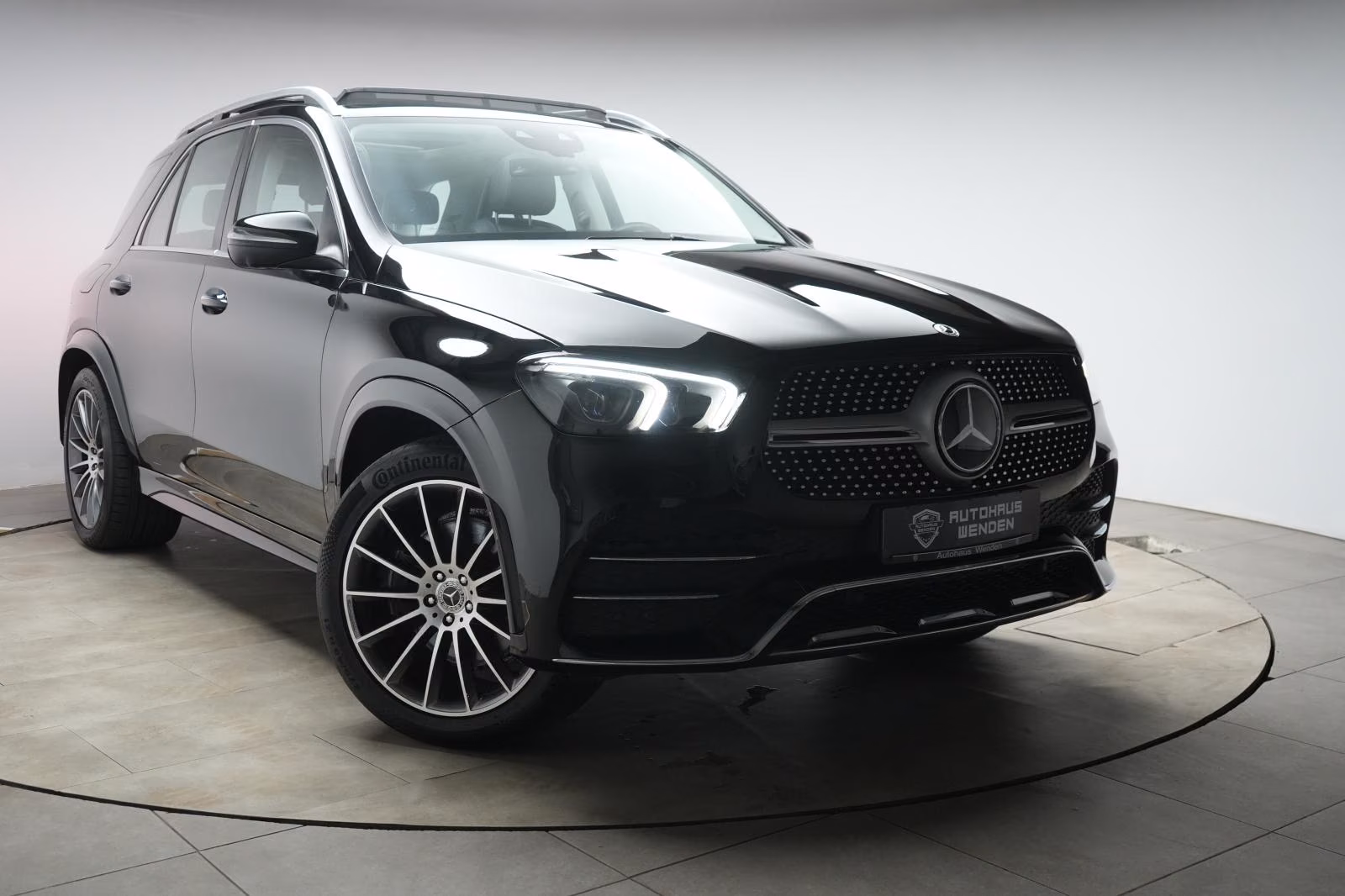 (B-151) Mercedes-Benz(Hybrid) GLE 350 e 4Matic 9G-T AMG Leder/Distronic/HUD/ - Image 1