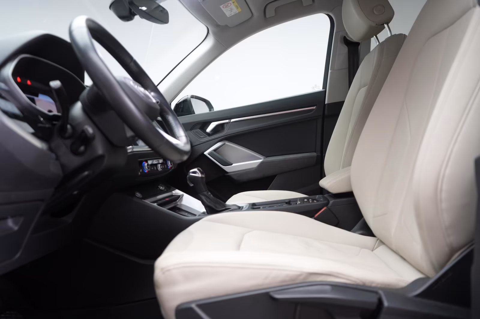 (B-075) Audi Q3 35 TFSI S tronic advanced Leder/Virtual/Matri - Image 6