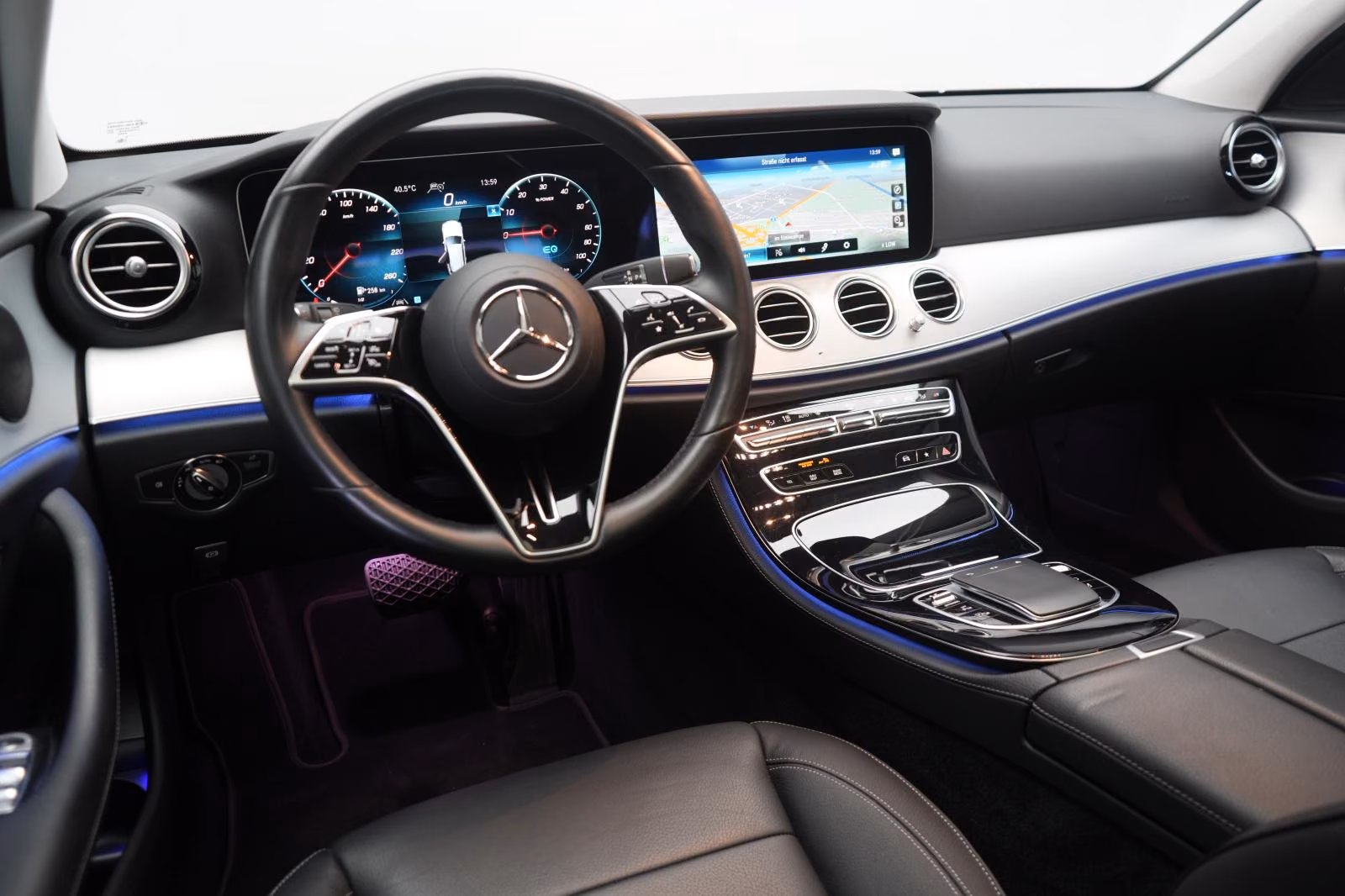 (B-039) Mercedes-Benz(Hybrid) E 300 de 4Matic T Avantgarde Leder/Distronic/Kam - Image 7