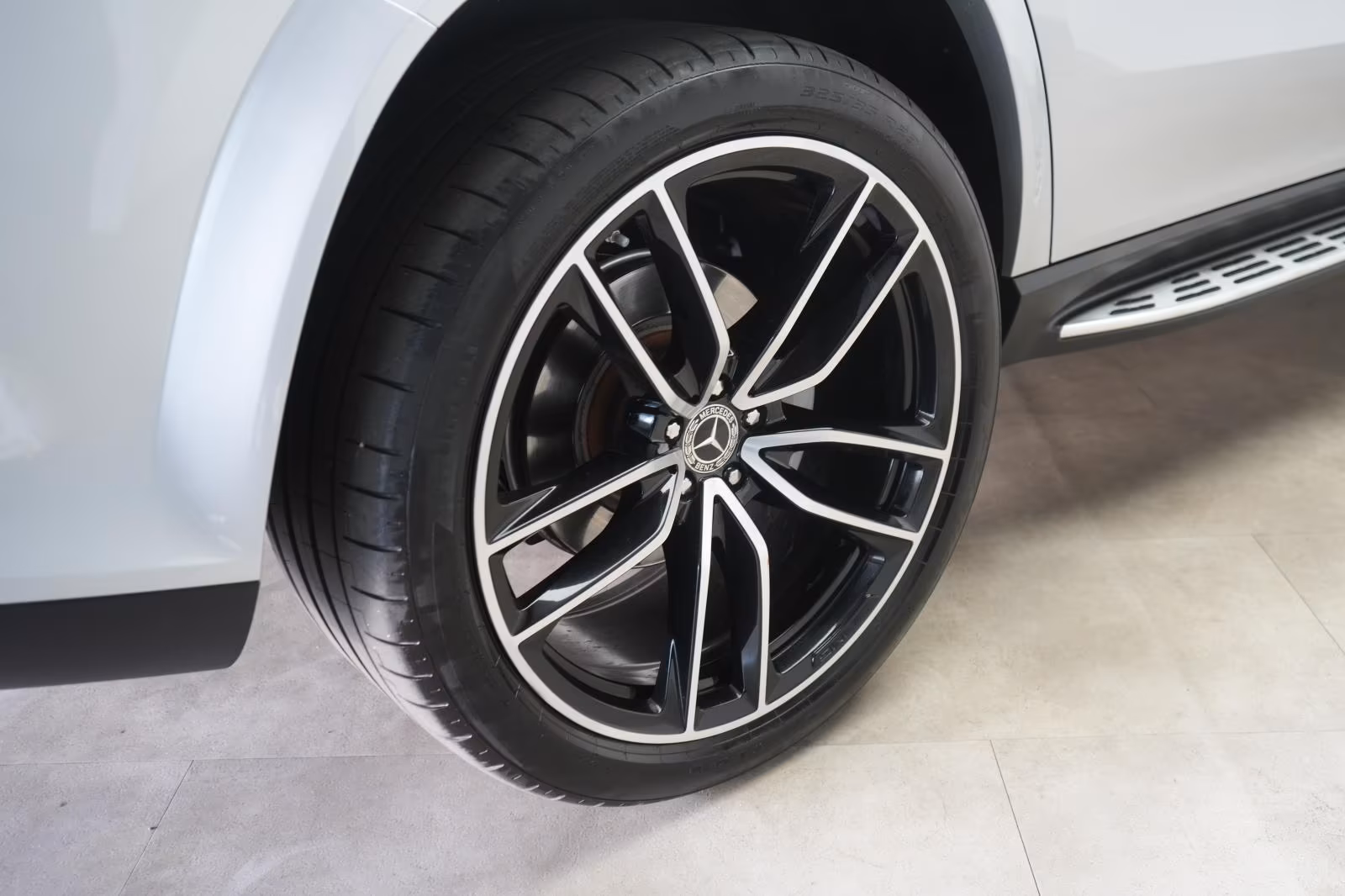 (B-198) Mercedes-Benz GLS 350 d 4Matic 9G-Tronic AMG Leder/Distronic - Image 30