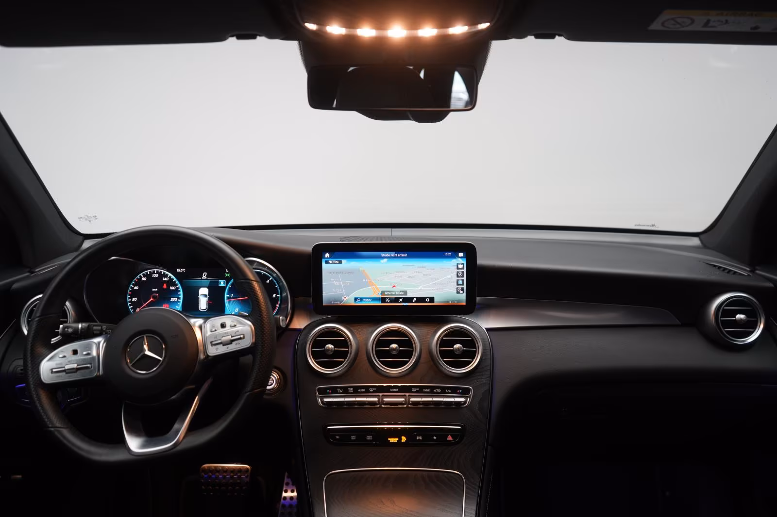 (B-232) Mercedes-Benz GLC 300 d 4Matic 9G-Tronic AMG Temp/Kamera/ - Image 20