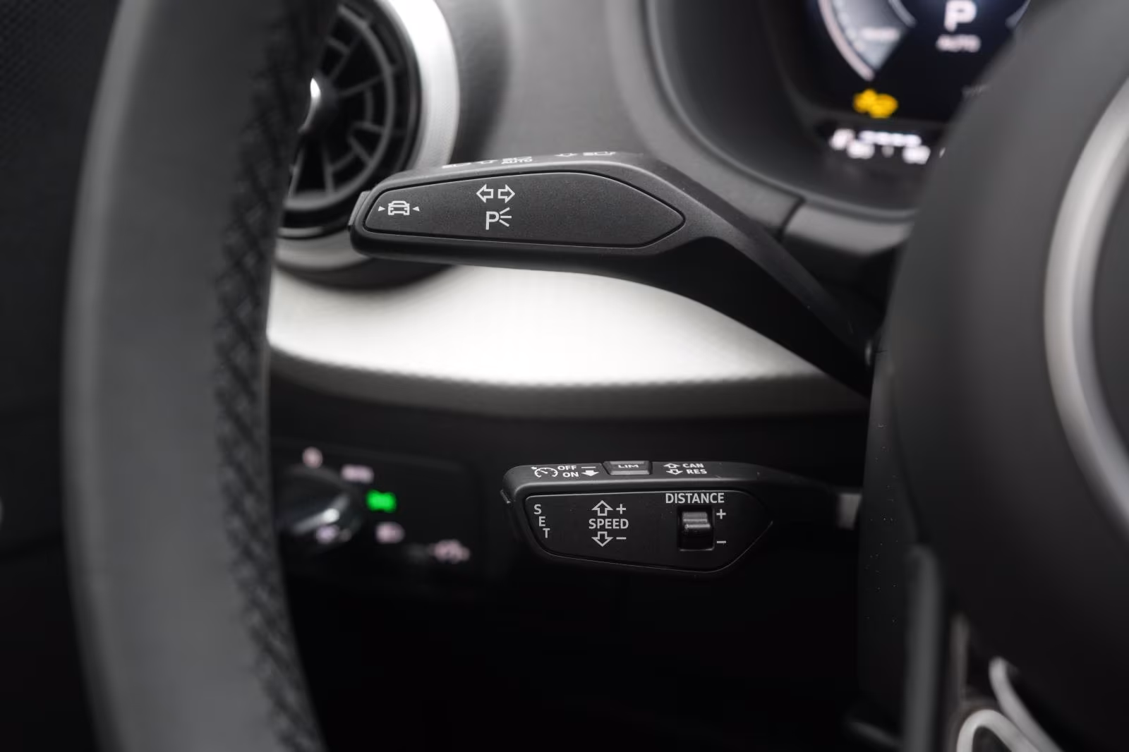 (B-405) Audi Q2 35 TFSI S tronic S line Matrix/ACC/Kamera/Vir - Image 18