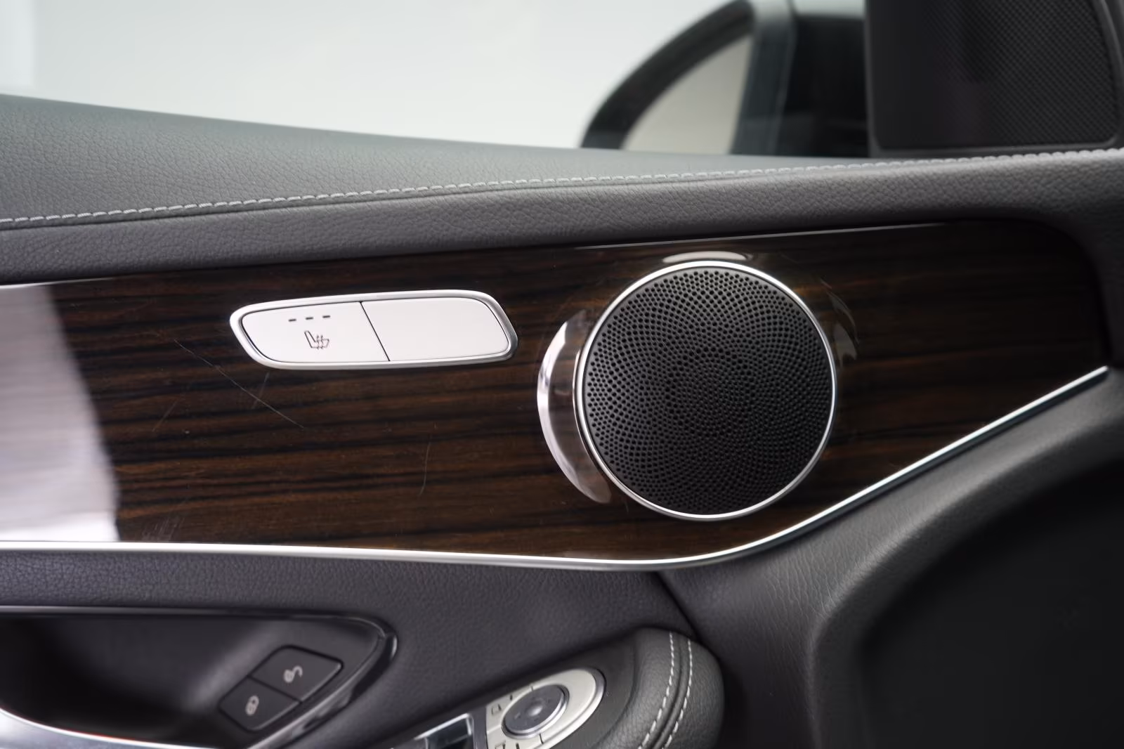 (B-239) Mercedes-Benz GLC 300 d 4Matic 9G-Tronic AMG Temp/Kamera/ - Image 19