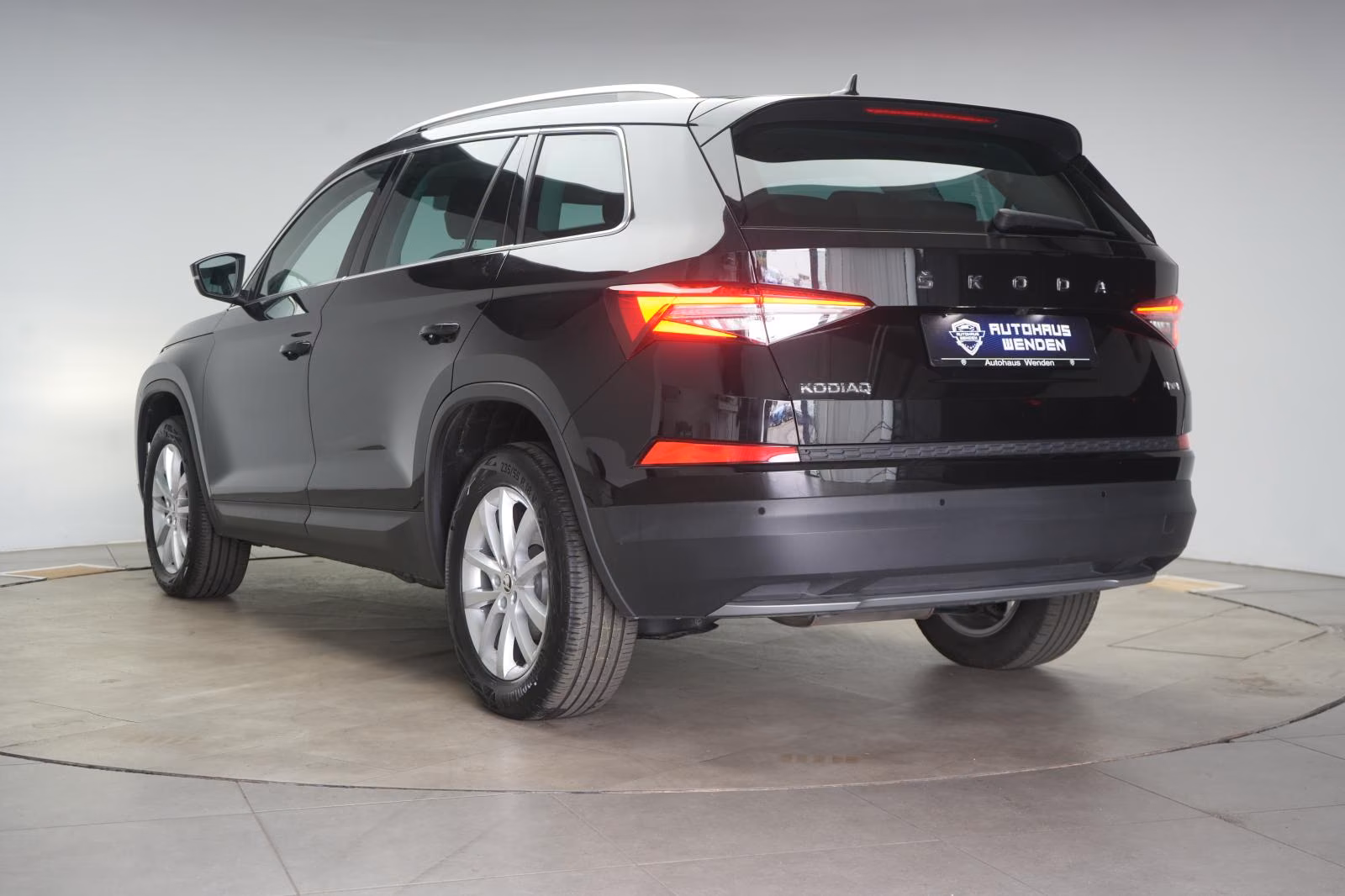 (B-093) Skoda(7 ghế) Kodiaq 2.0 TDI 4x4 DSG Style ACC/Kamera/Virtual/ - Image 4