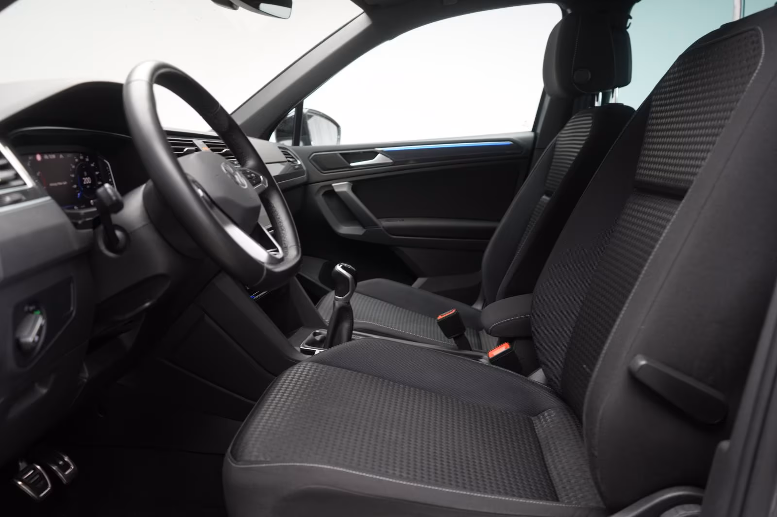 (B-651) Volkswagen Tiguan 1.5 TSI United - Image 6