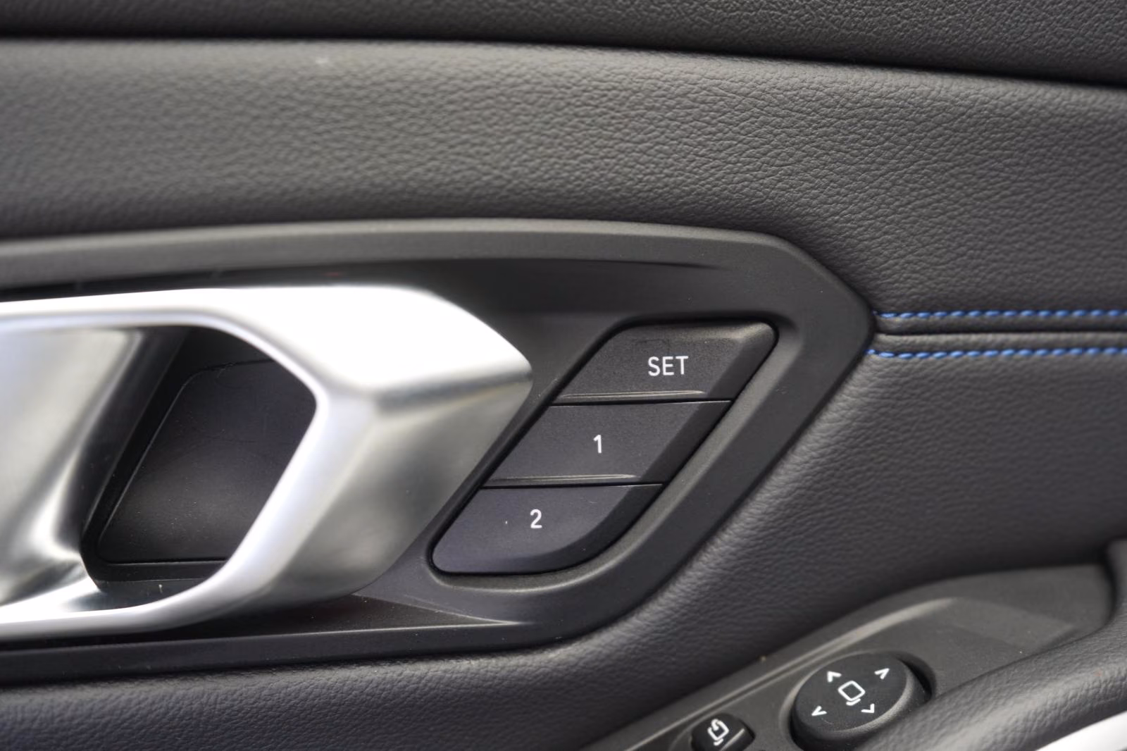 (B-320) BMW(Hybrid) 320 e Touring M Sport ACC/Kamera/H&K/Wide/Lane/S - Image 19