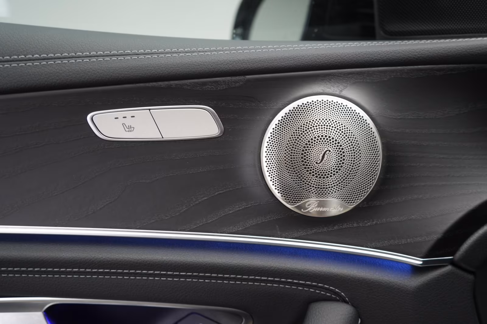 (B-016) Mercedes-Benz(Hybrid) E 300 de T 9G-Tronic AMG Distronic/Kamera/Burm - Image 21