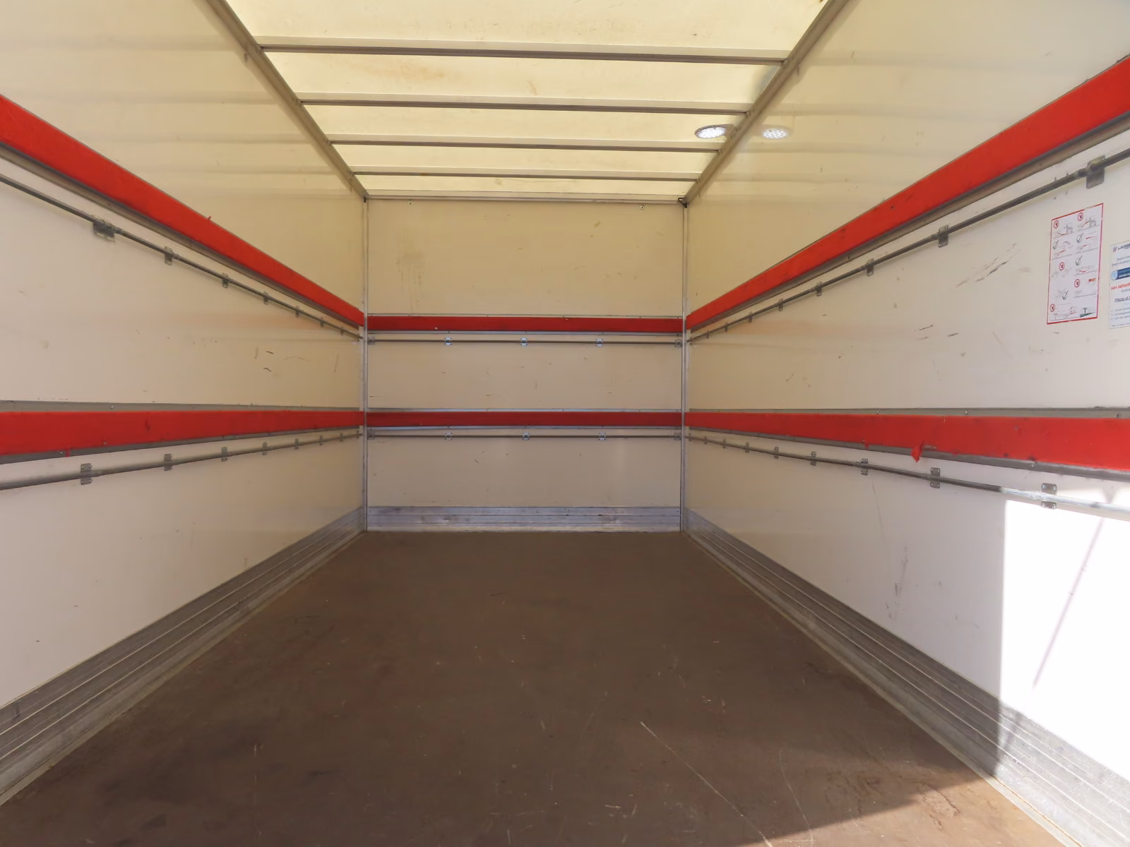 (IV-162) Iveco 35C16 3,0 Daily  - Image 15