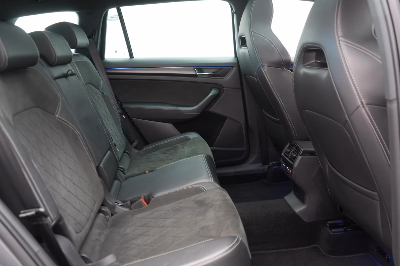 (B-525) Skoda Kodiaq 2.0 TDI DSG Sportline CarPlay/ACC/Kamera/ - Image 11