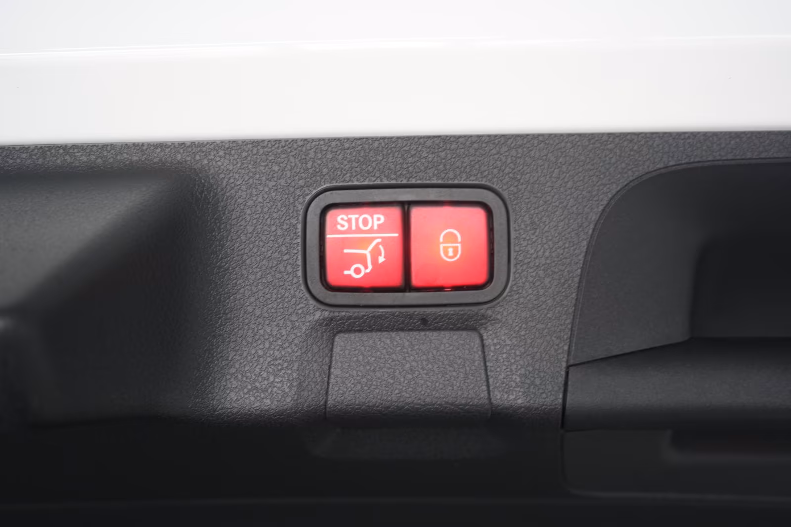 (B-531) Mercedes-Benz CLA 200 Shooting Brake 7G-DCT AMG Distronic/ - Image 23