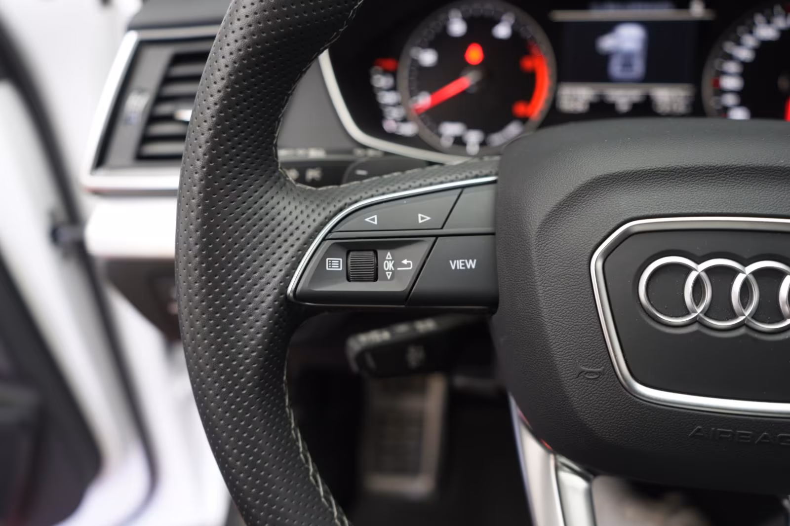 (B-249) Audi Q5 35 TDI Sportback S tronic S line Temp/Shzg/LE - Image 15