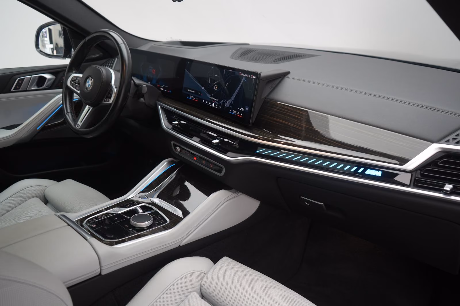 (B-006) BMW X6 M60 i xDrive Leder/HUD/SkyLounge/H&K/360Kamer - Image 10