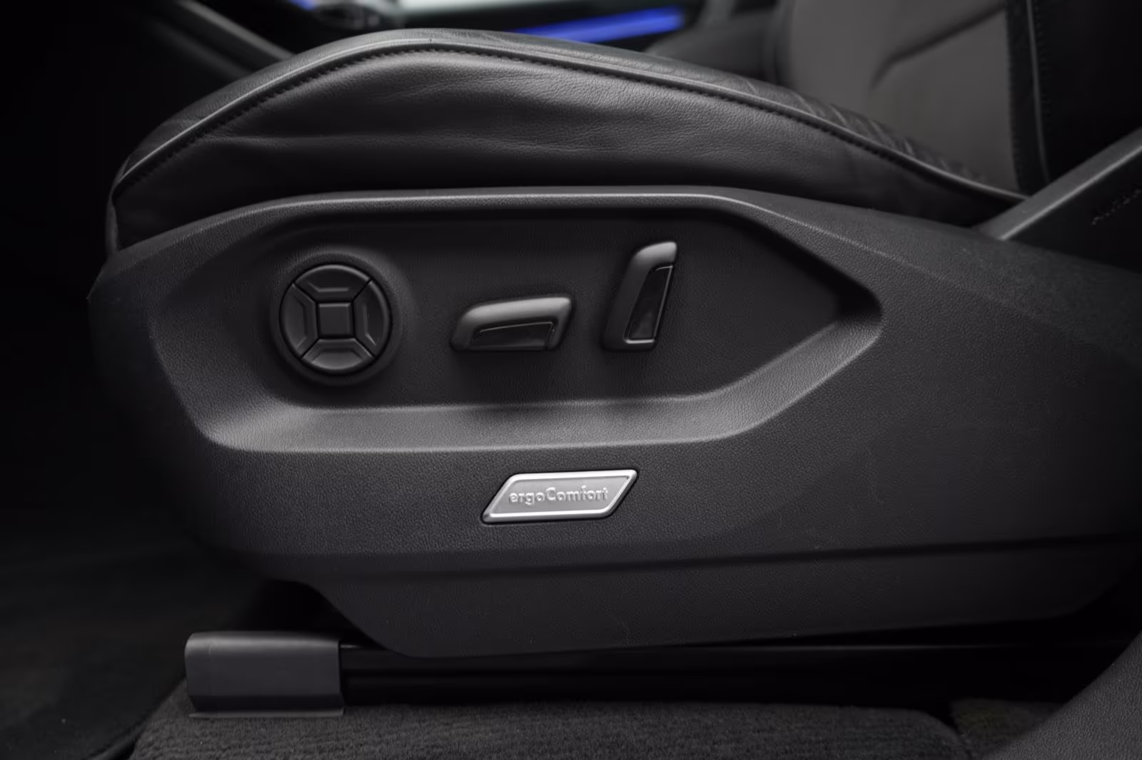 (B-411) Volkswagen Touareg 3.0 V6 TDI 4Motion R-Line Leder/ACC/Kame - Image 22