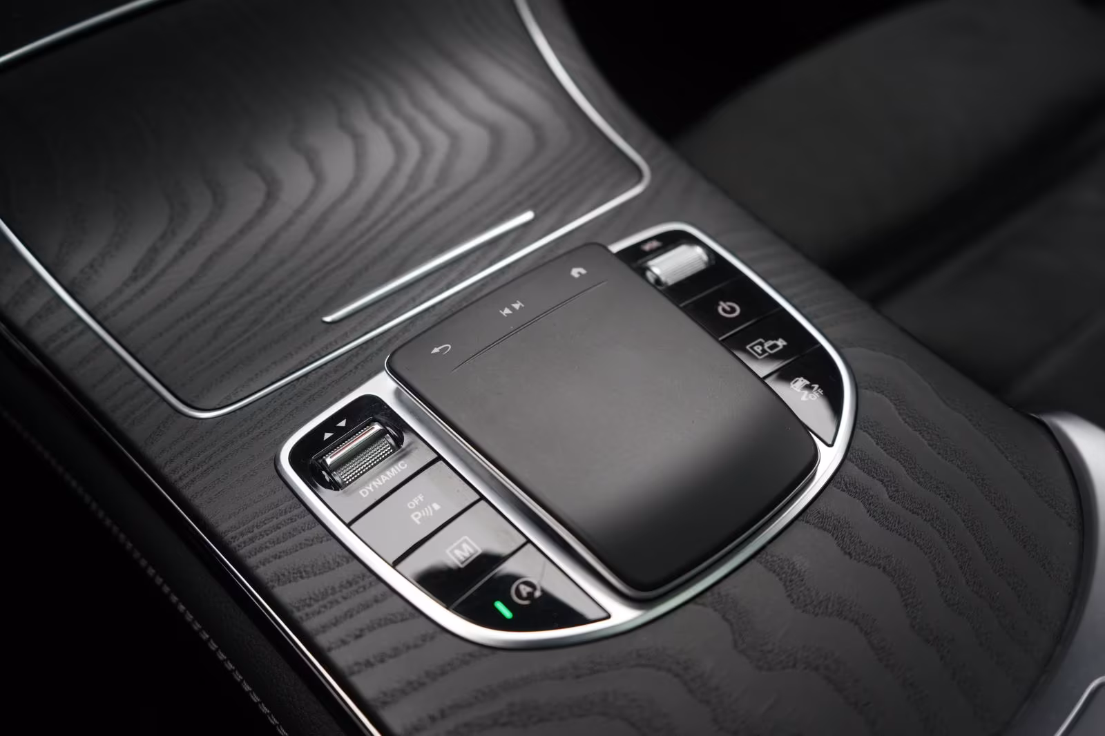 (B-140) Mercedes-Benz GLC 300 d 4Matic 9G-Tronic AMG Distronic/Kam - Image 21