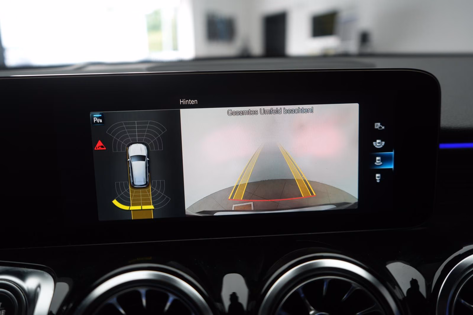 (B-482) Mercedes-Benz GLB 220 d 8G-DCT AMG Distronic/HUD/Kamera/A - Image 19