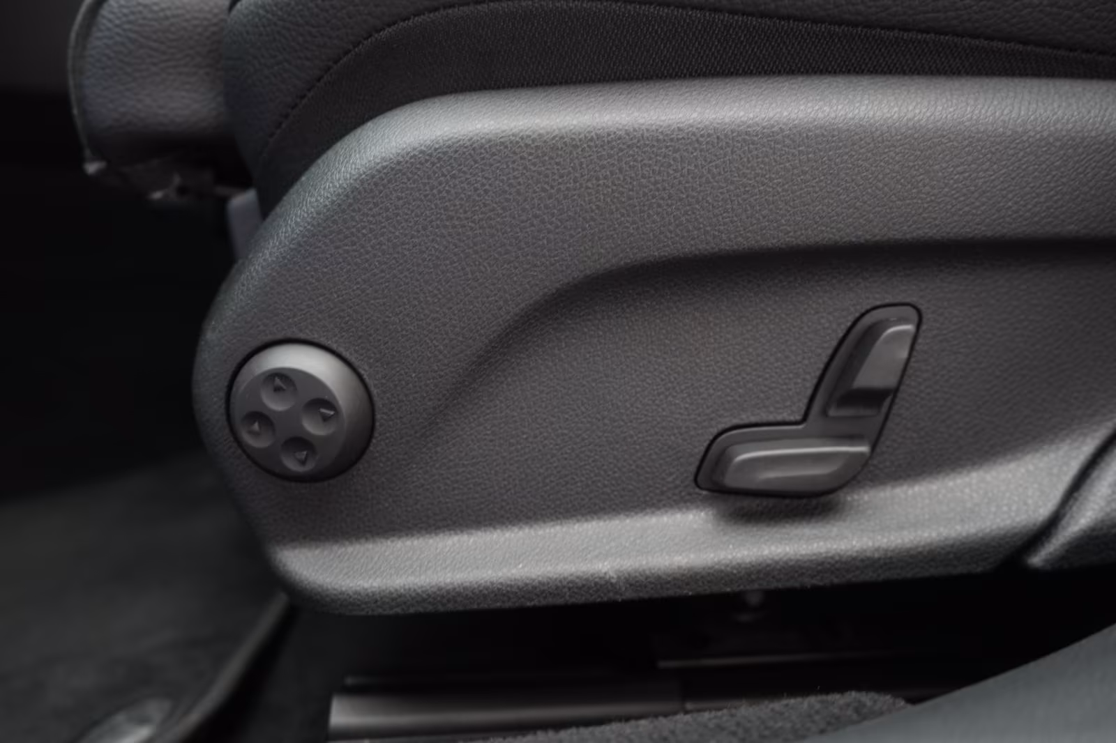 (B-240) Mercedes-Benz(Hybrid) E 300 de T 9G-TRONIC AMG Temp/Kamera/Pano/Burmes - Image 13