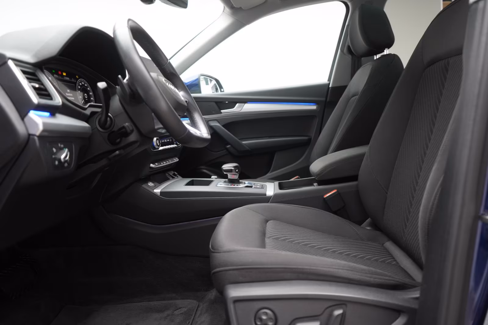 (B-072) Audi Q5(Hybrid) 50 TFSIe quattro S tronic advanced - Image 6