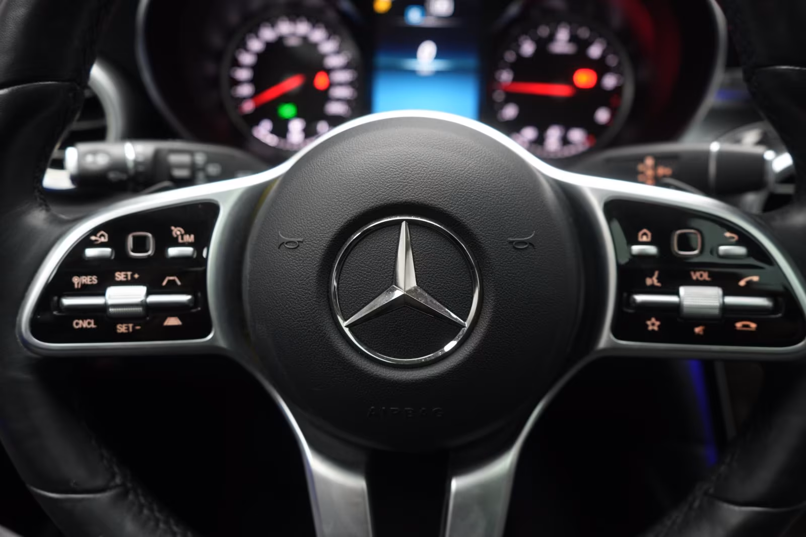 (B-694) Mercedes-Benz GLC 220 d 4Matic 9G-Tronic Distronic/Kamera/ - Image 22