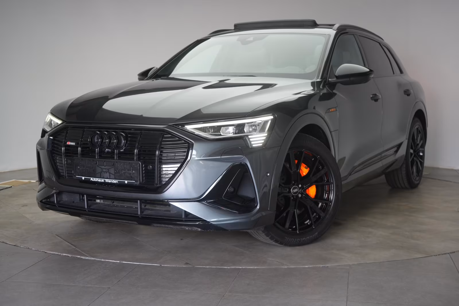 (B-587) Audi e-tron 55 quattro S line Matrix/Kamera/Pano/Virt - Image 3