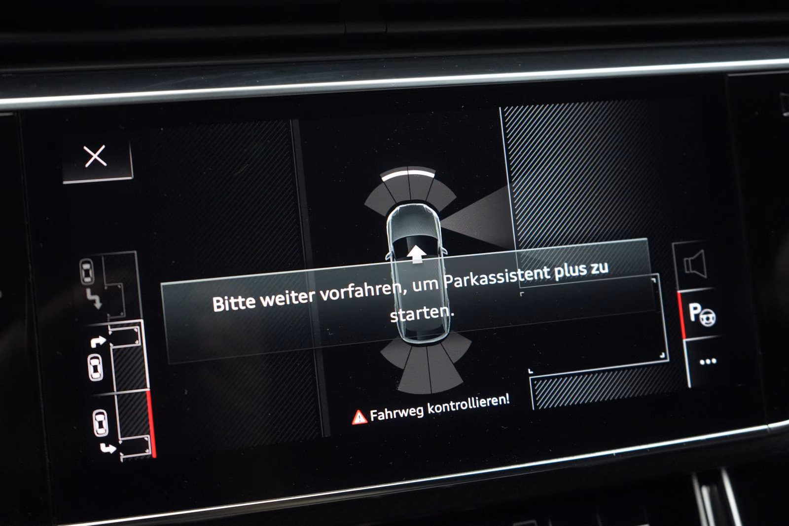 (B-608) Audi RSQ8 TFSI quattro tiptronic Leder/HUD/Pano/B&O/C - Image 22