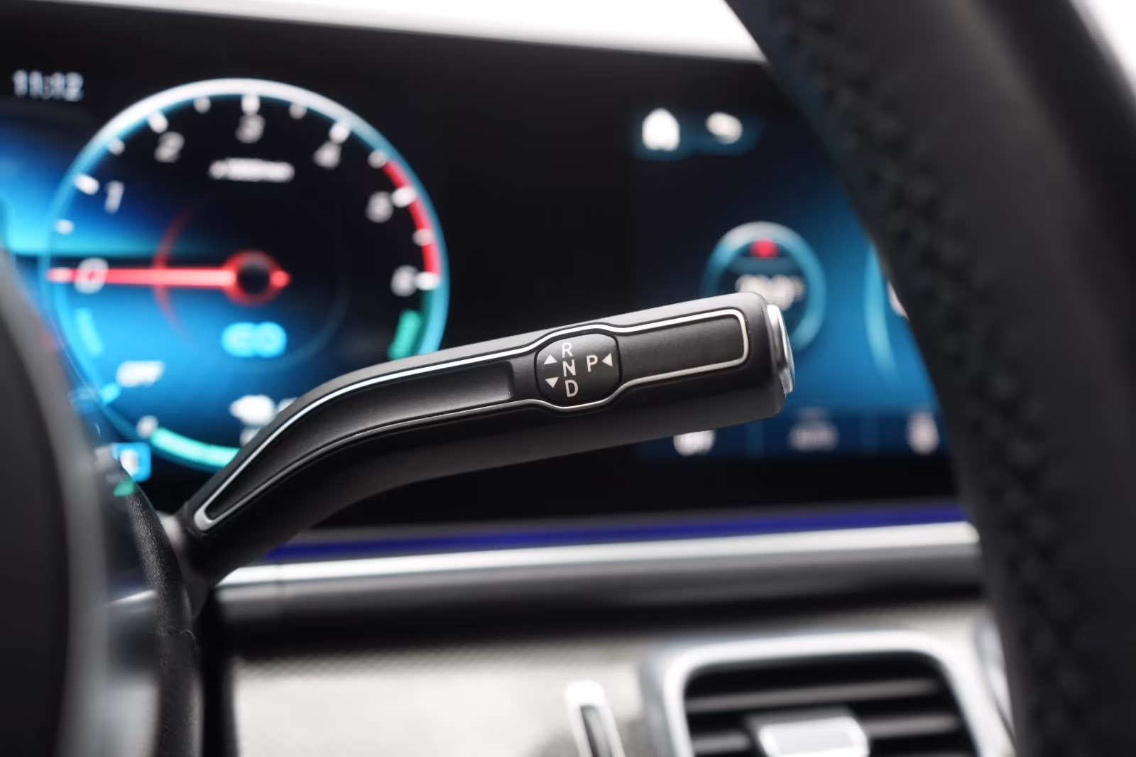 (B-137) Mercedes-Benz(Hybrid) GLE 350 de 4Matic 9G-Tronic AMG Distronic/Kam - Image 22