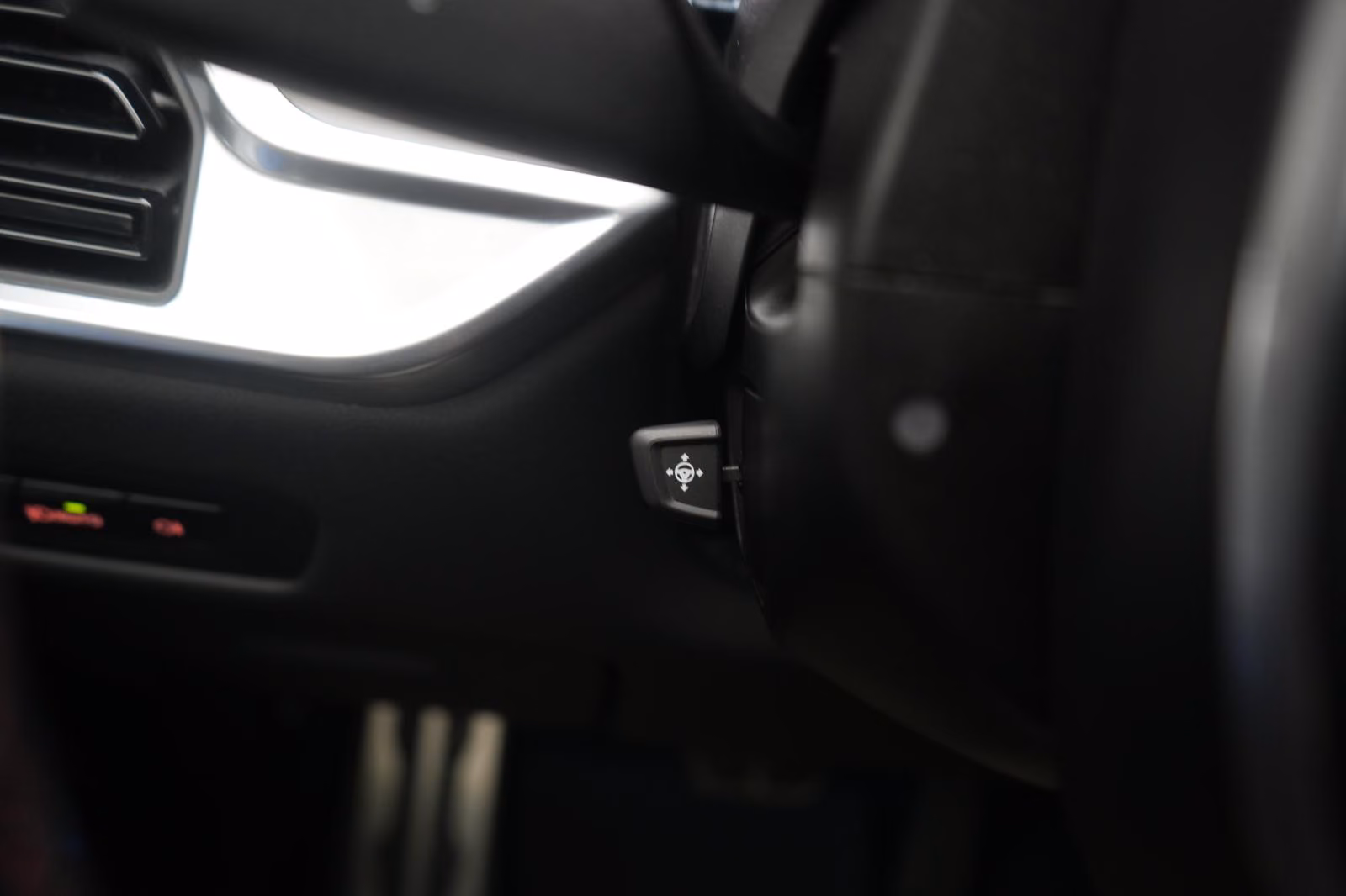 (B-006) BMW X6 M60 i xDrive Leder/HUD/SkyLounge/H&K/360Kamer - Image 23
