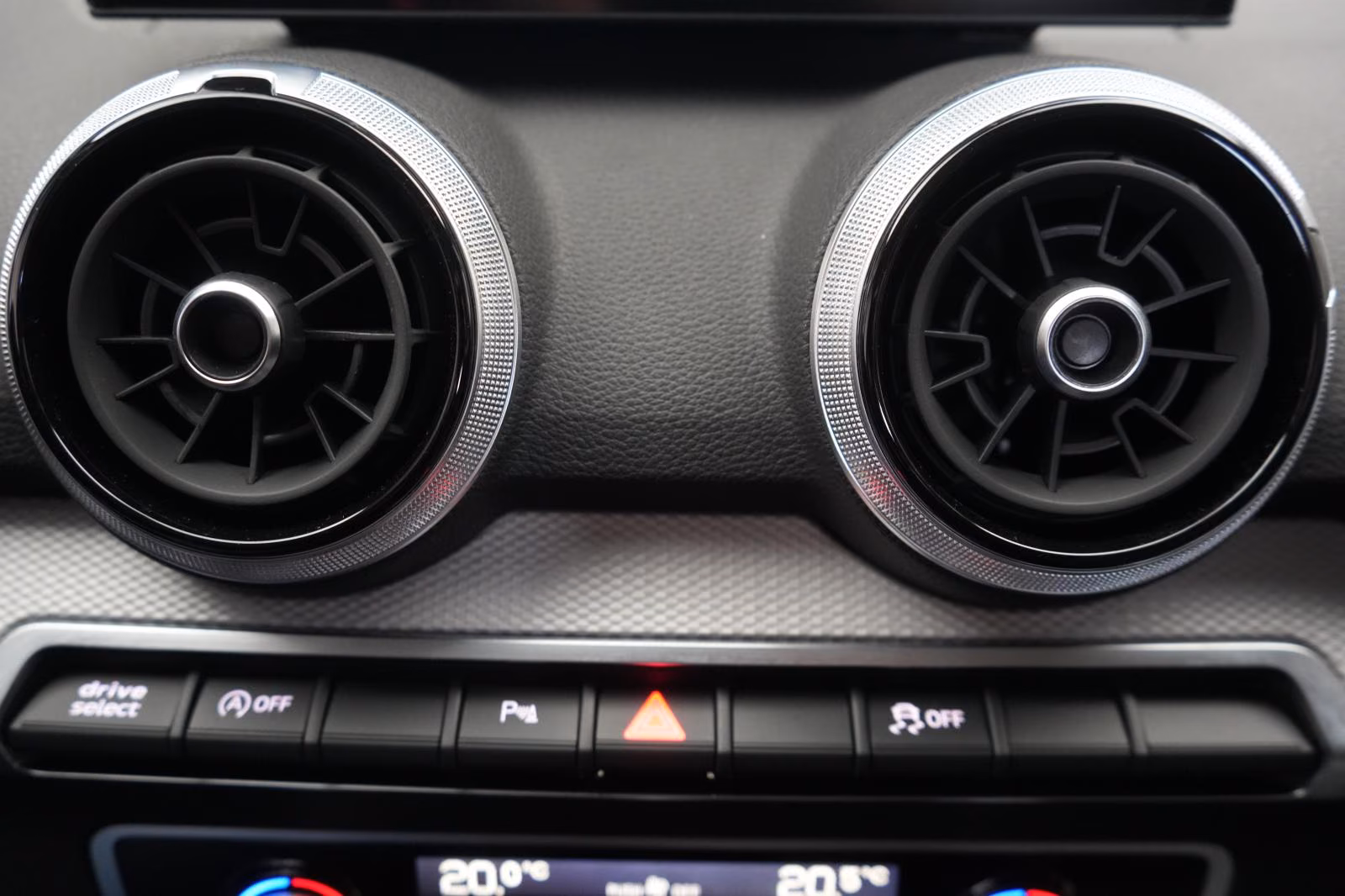 (B-092) Audi Q2 35 TFSI S line S tronic Kamera ACC/Kamera/Mat(Záruka do 3/2028 - Image 19