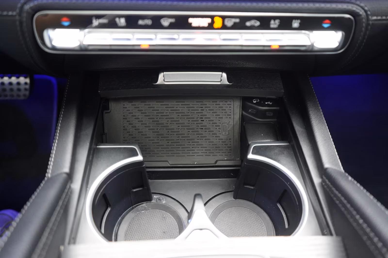 (B-460) Mercedes-Benz(Hybrid) GLE 350 de 4Matic 9G-Tronic AMG Distronic/HUD/Ka - Image 26