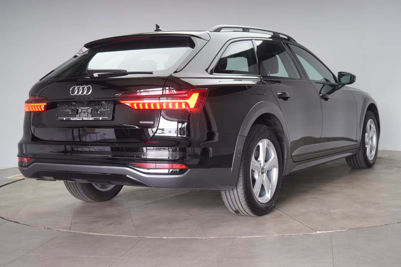 (B-107) Audi A6 Allroad 45 TDI Quattro Carplay/ACC/Lift/Kamer - Image 5