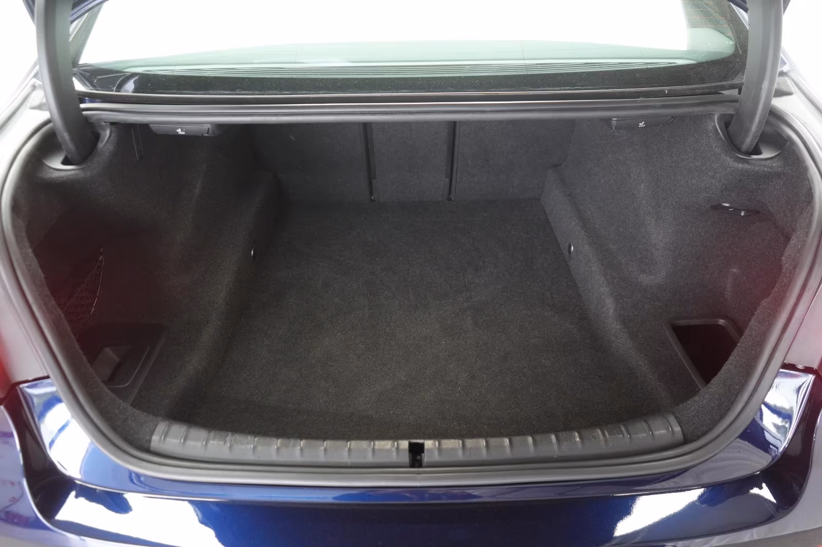 (B-568) BMW 520 i Luxury Line - Image 25