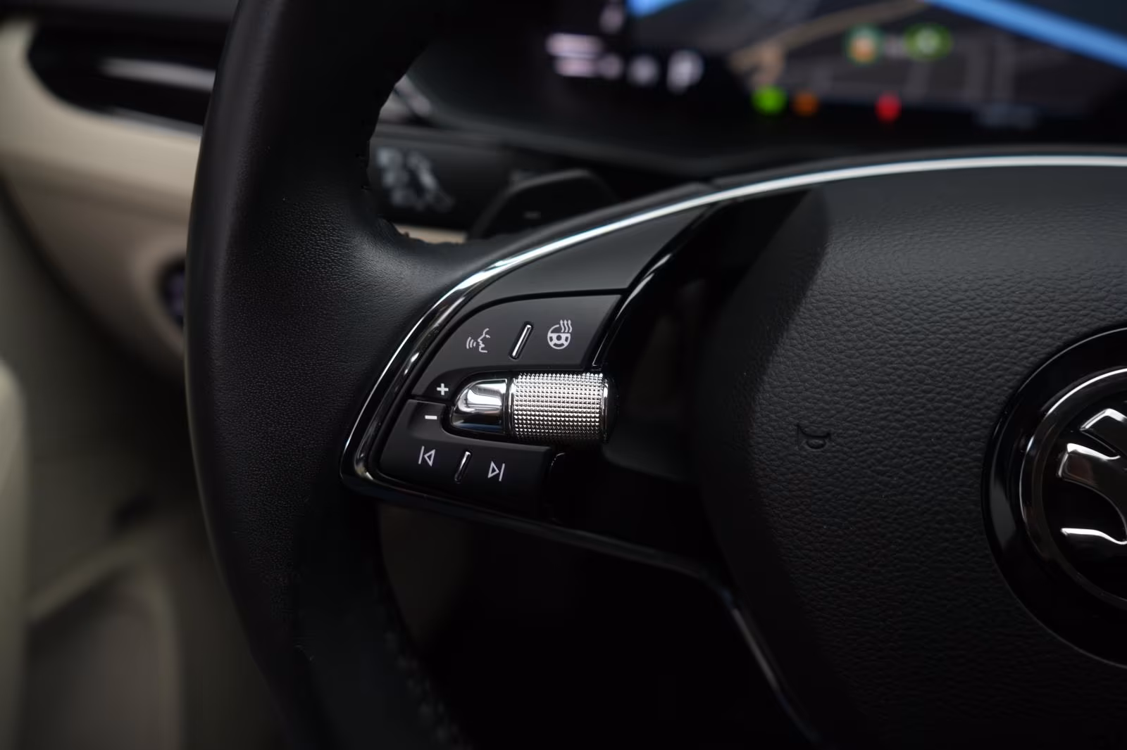 (B-671) Skoda Superb Combi 2.0 TSI - Image 21