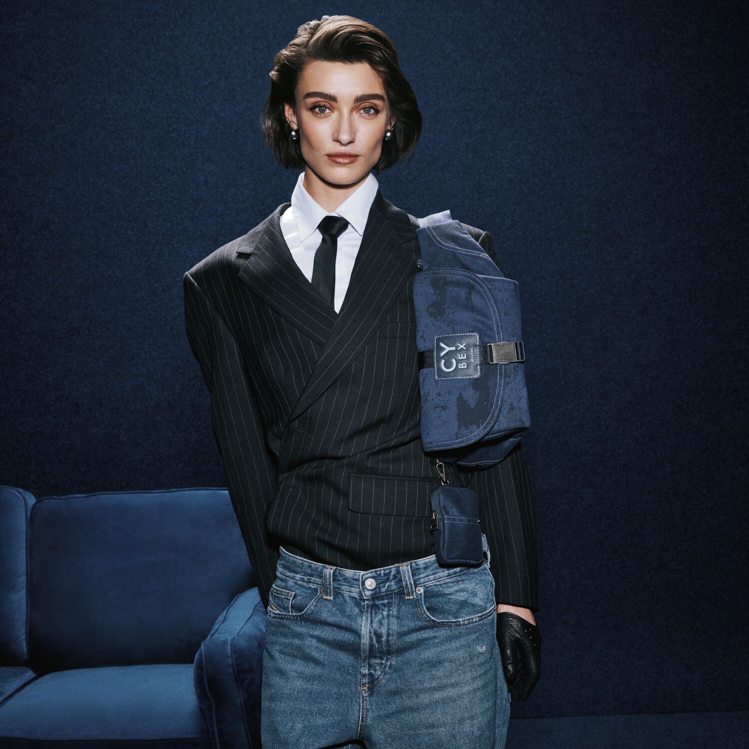 CYBEX Ľadvinka Belt Bag Rebellious Luxury Denim Blue