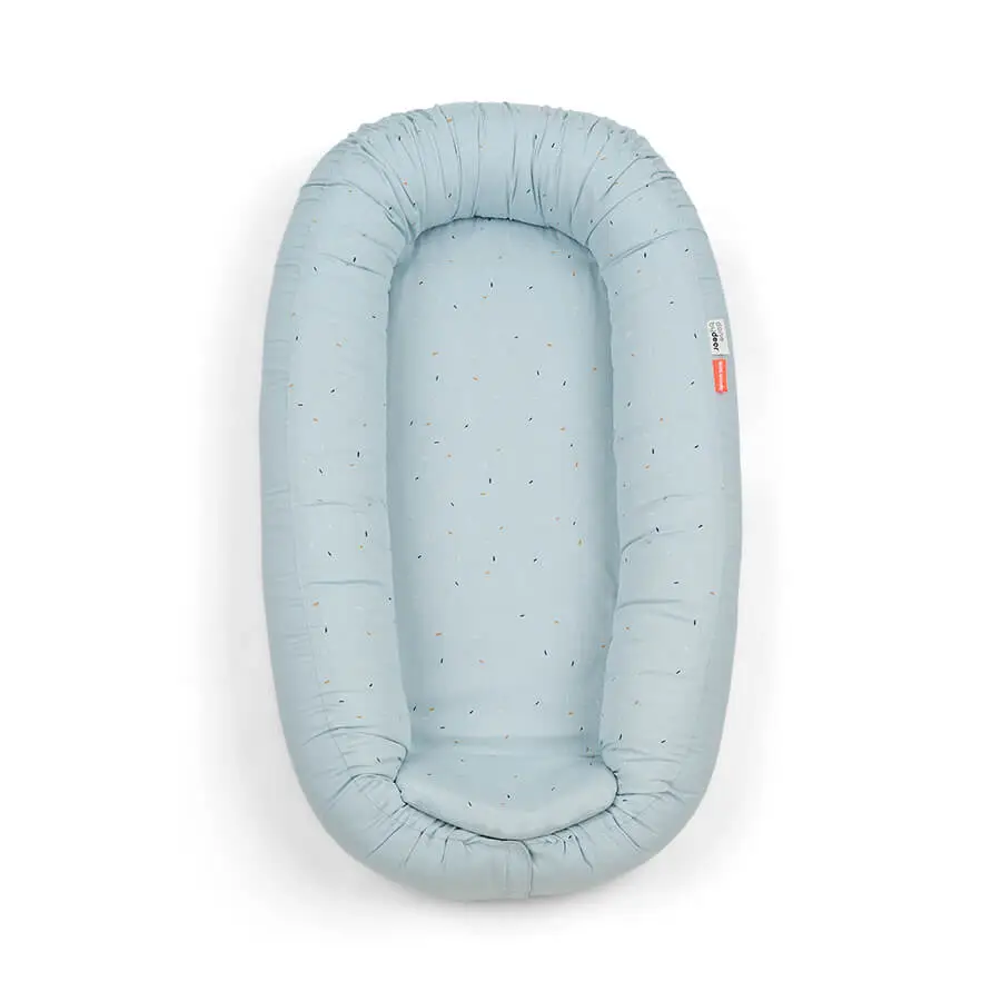 DONE BY DEER Útulné hniezdo Confetti - modré