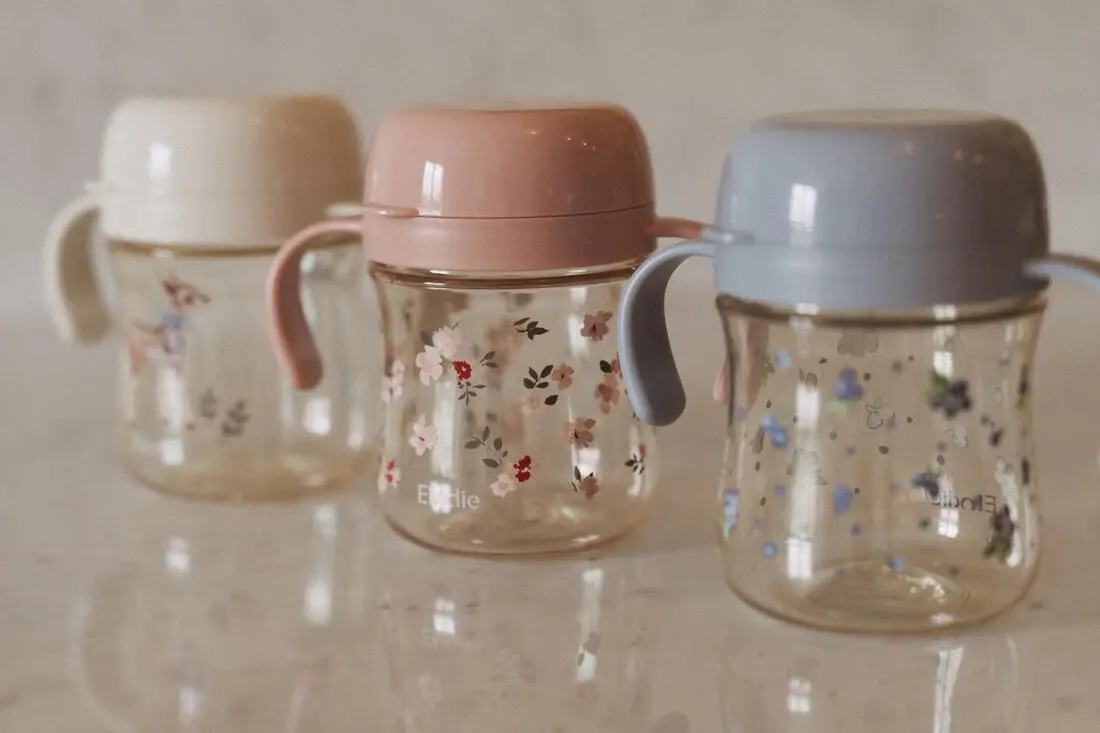 Elodie Details 2 in 1 Učiaci hrnček s ťažítkom  - Vintage Florals