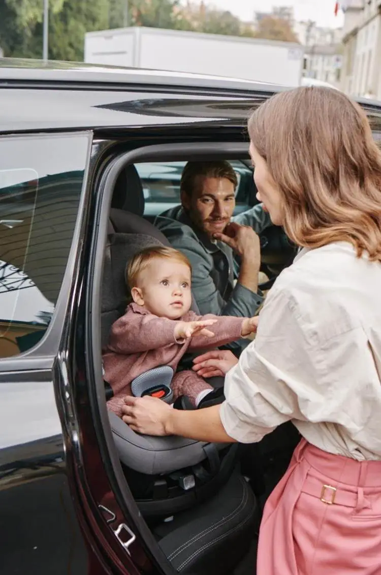 Inglesina Darwin Next Stage i-Size 2023 Vulcan Black