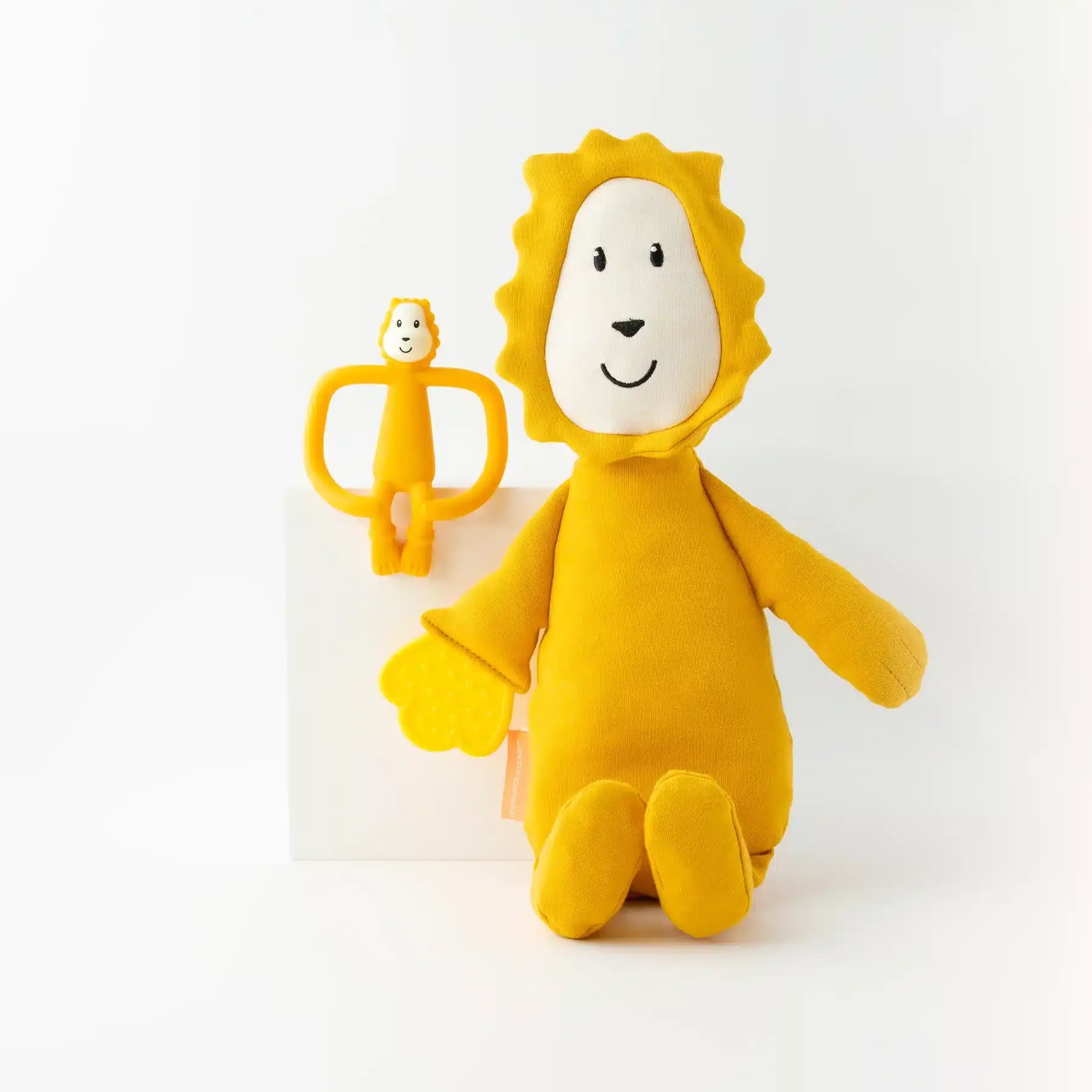 SENZORICKÁ SADA S HRYZADLOM MATCHSTICK MONKEY - LION