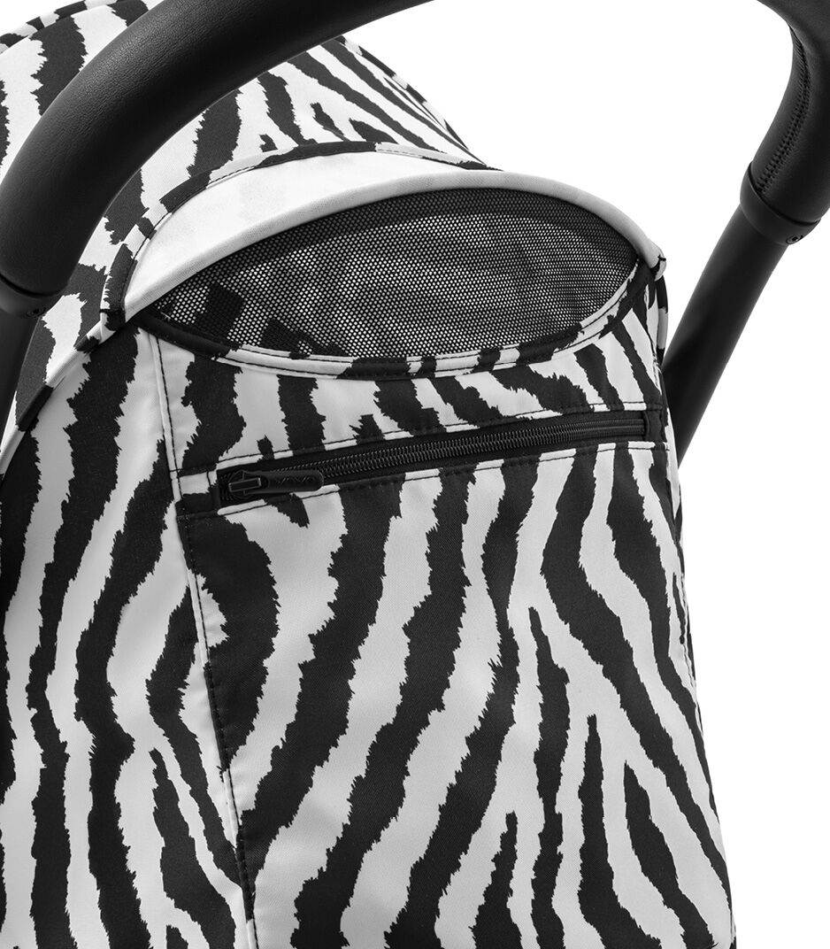 STOKKE® YOYO³ športový kočík 6+ White/Zebra