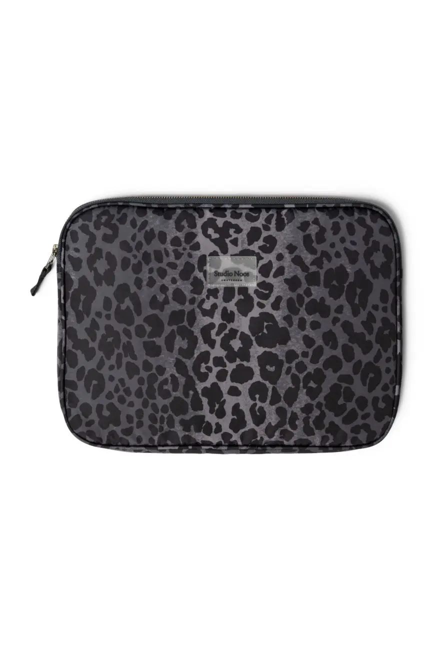 STUDIO NOOS - Puffy OBAL na Laptop 15´ Leopard