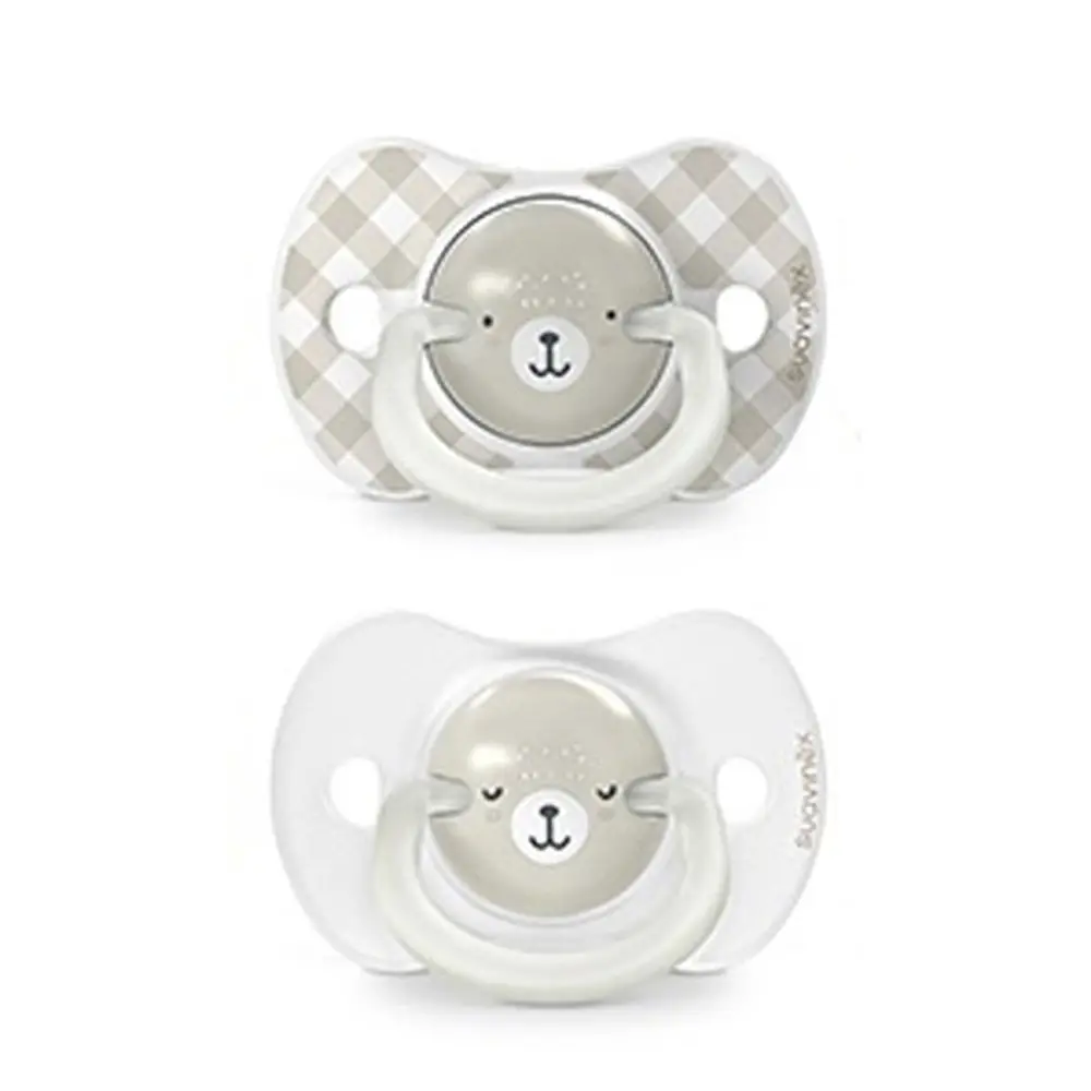 SUAVINEX Cumlík DEŇ&NOC fyziologický silikón WILD & FREE 6-18 m - 2 ks - sivé