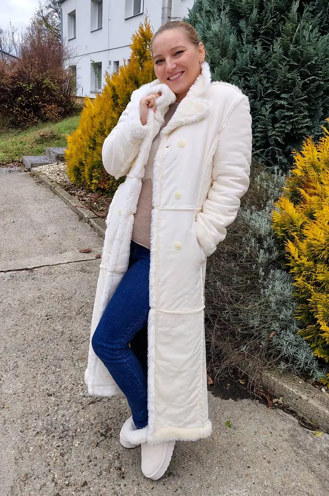 Wit Boy Dámsky dlhý kabát s kožúškom Gent smotanový Velikost: L