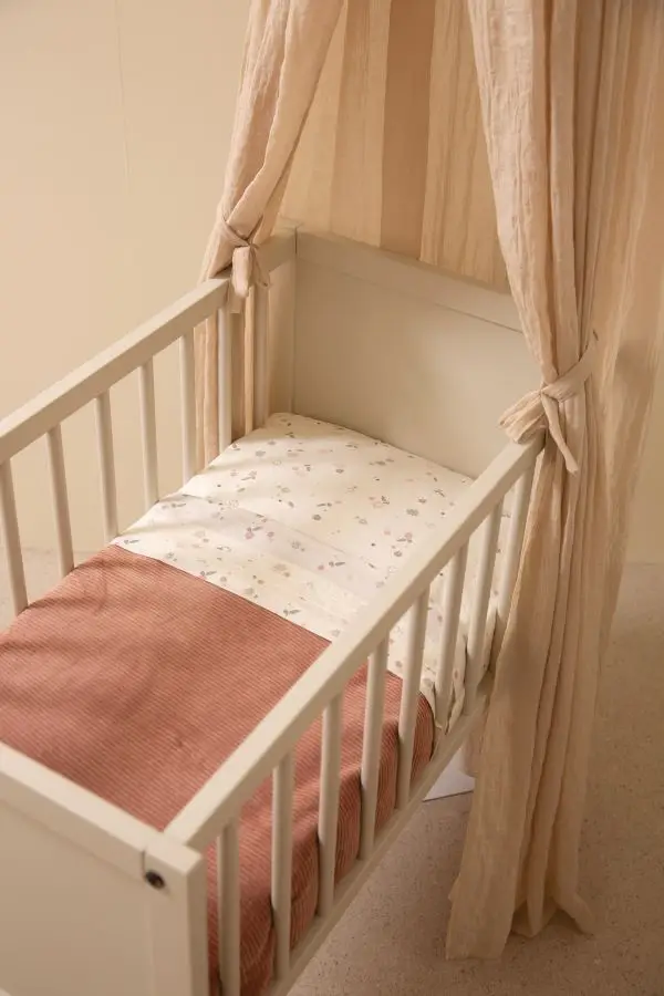 Witlof for Kids Napínacie prestieradlo 60x120 cm Vintage Flowers