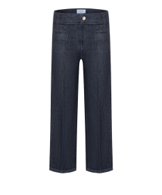 Tess cropped